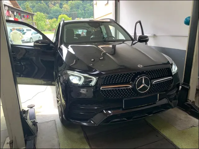 Mercedes u radionici